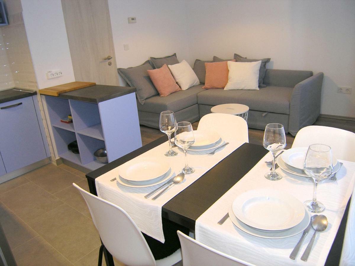 Apartments Ines Krk Town Eksteriør bilde