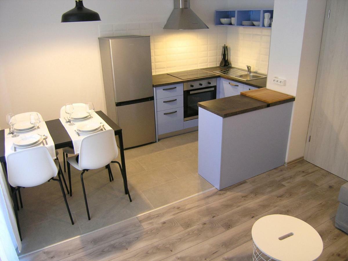 Apartments Ines Krk Town Eksteriør bilde