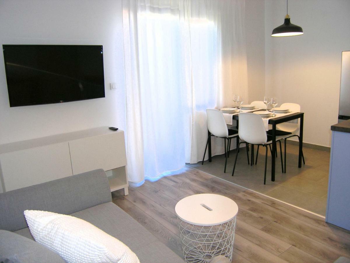 Apartments Ines Krk Town Eksteriør bilde